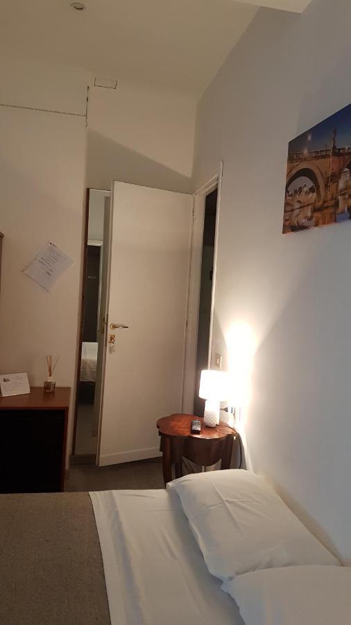 Domus Ferraro Hotel Rome Exterior photo